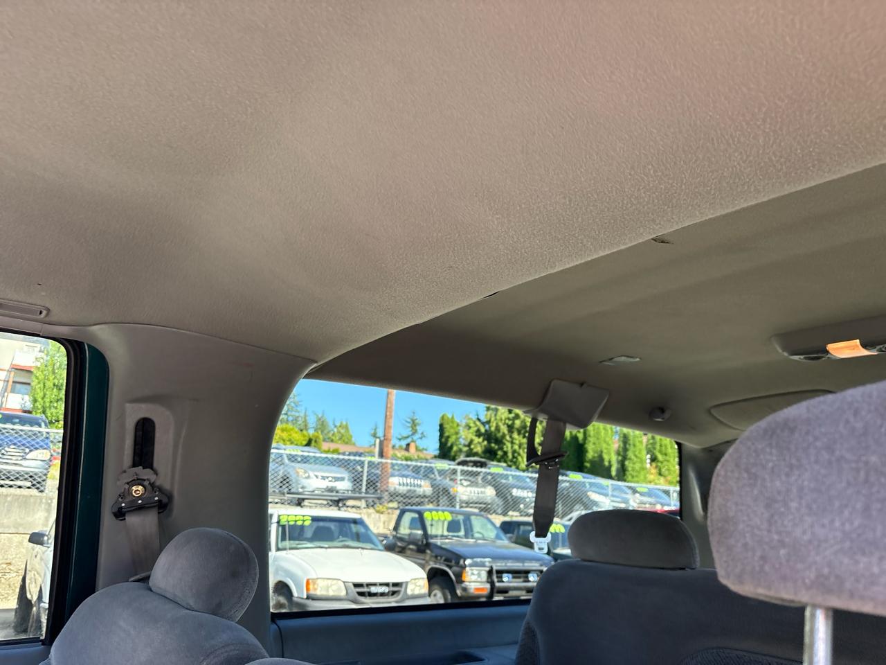 Chevrolet Suburban K1500 4WD 1997