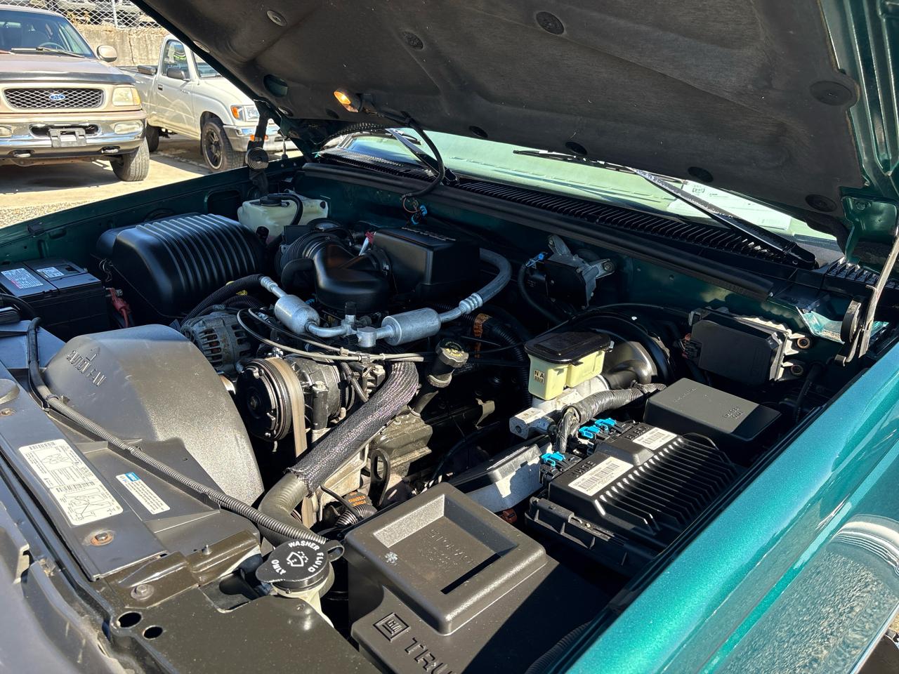 Chevrolet Suburban K1500 4WD 1997