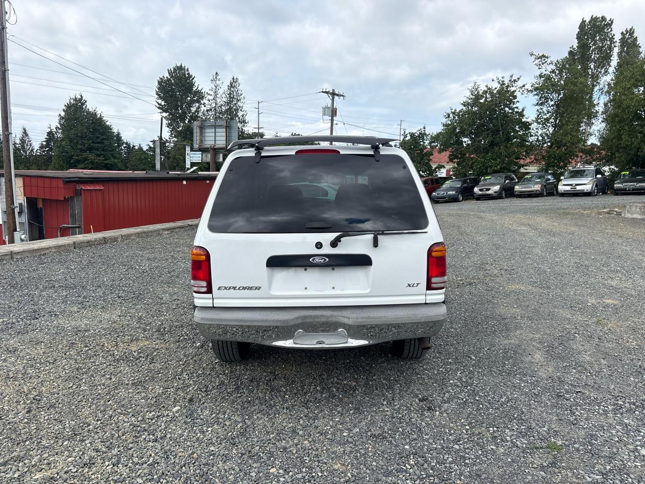 Ford Explorer XLT 4-Door 4WD 1998