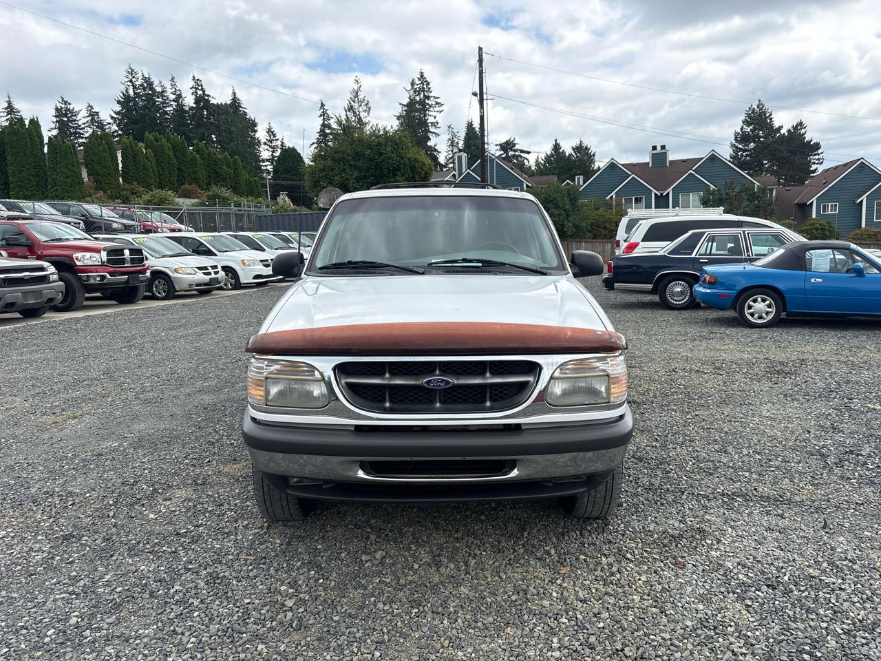Ford Explorer XLT 4-Door 4WD 1998