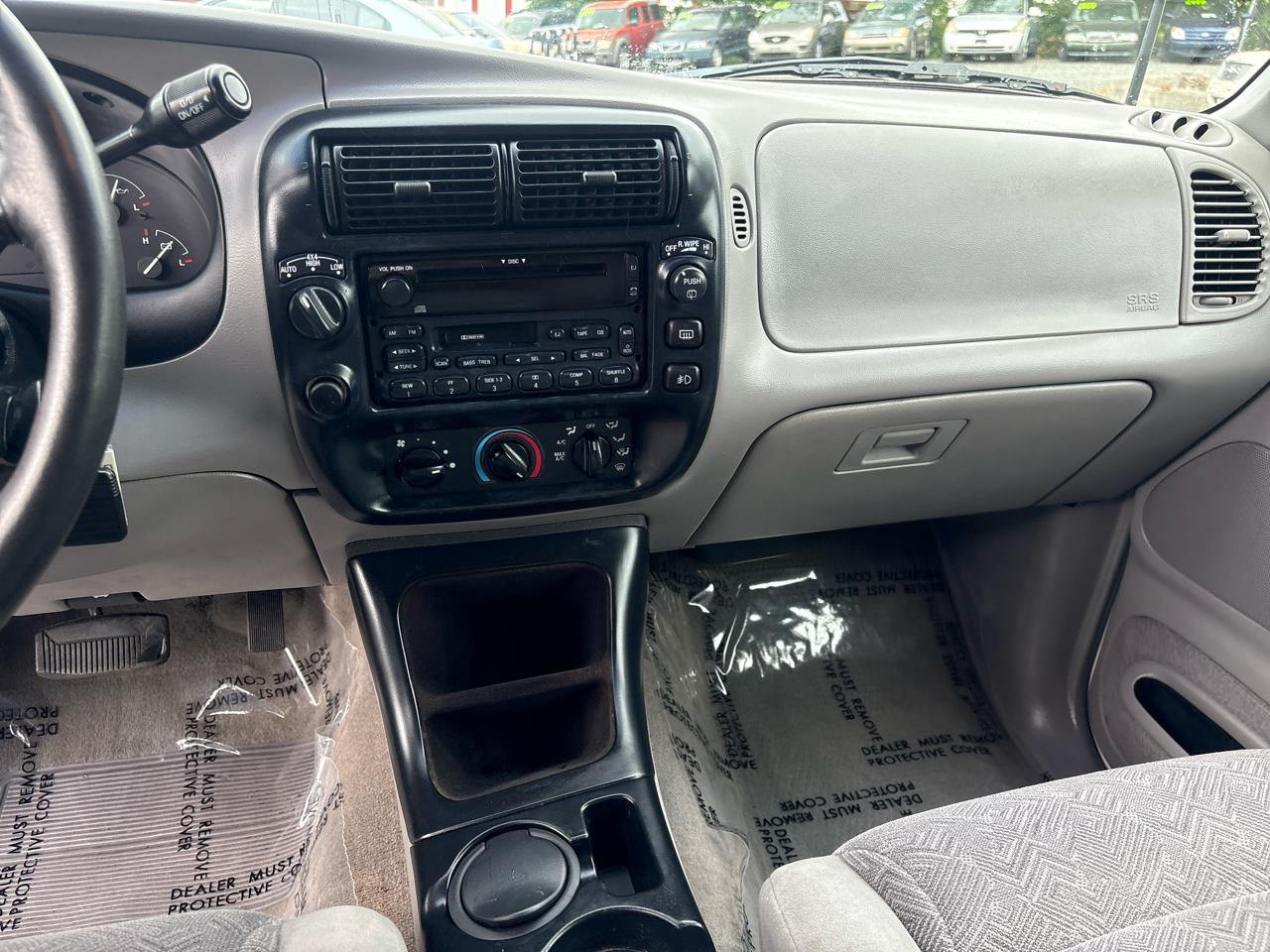 Ford Explorer XLT 4-Door 4WD 1998