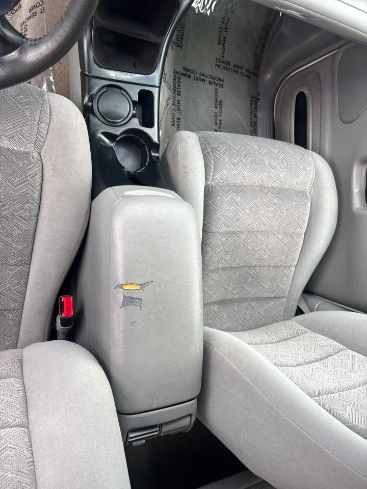 Ford Explorer XLT 4-Door 4WD 1998