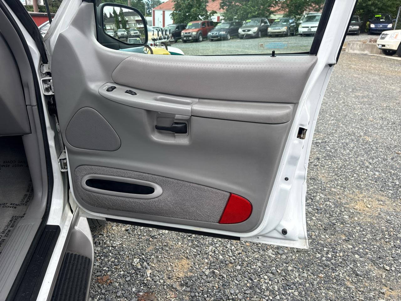 Ford Explorer XLT 4-Door 4WD 1998