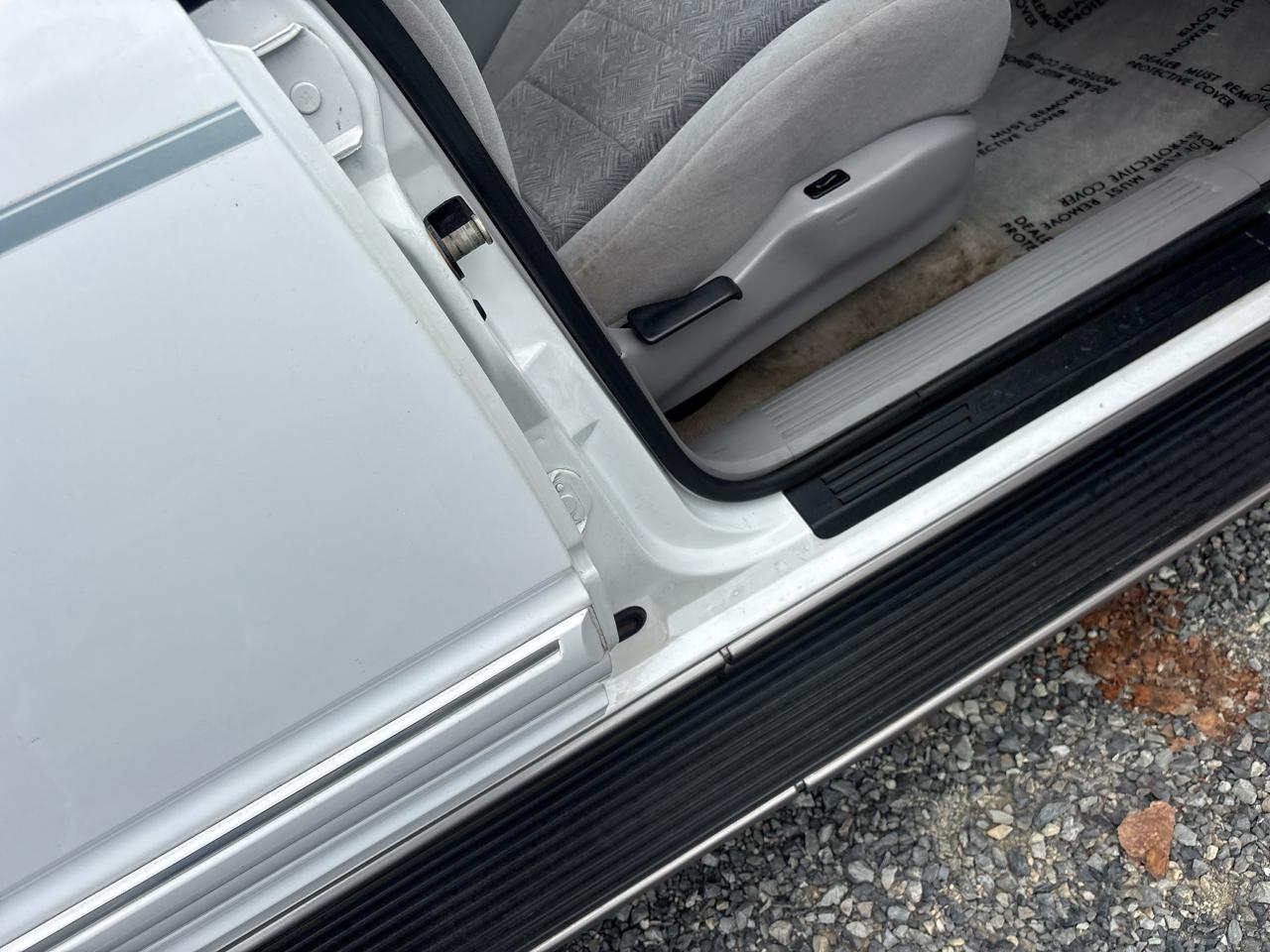 Ford Explorer XLT 4-Door 4WD 1998