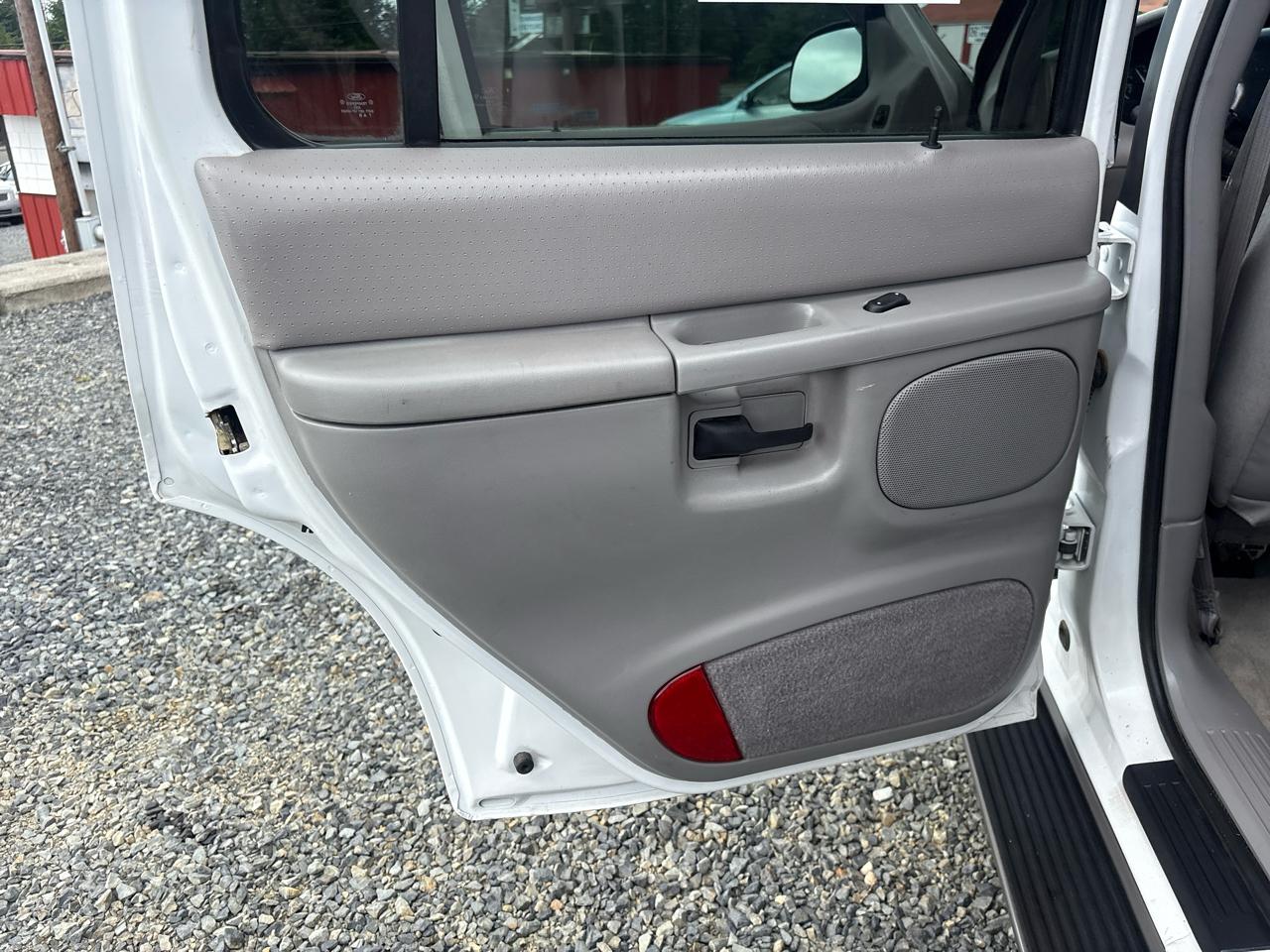 Ford Explorer XLT 4-Door 4WD 1998