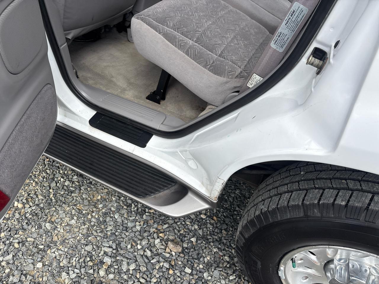 Ford Explorer XLT 4-Door 4WD 1998