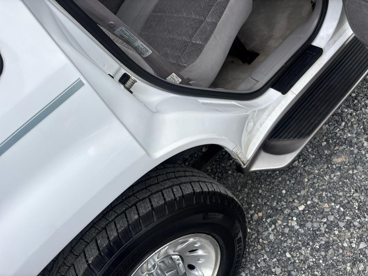 Ford Explorer XLT 4-Door 4WD 1998