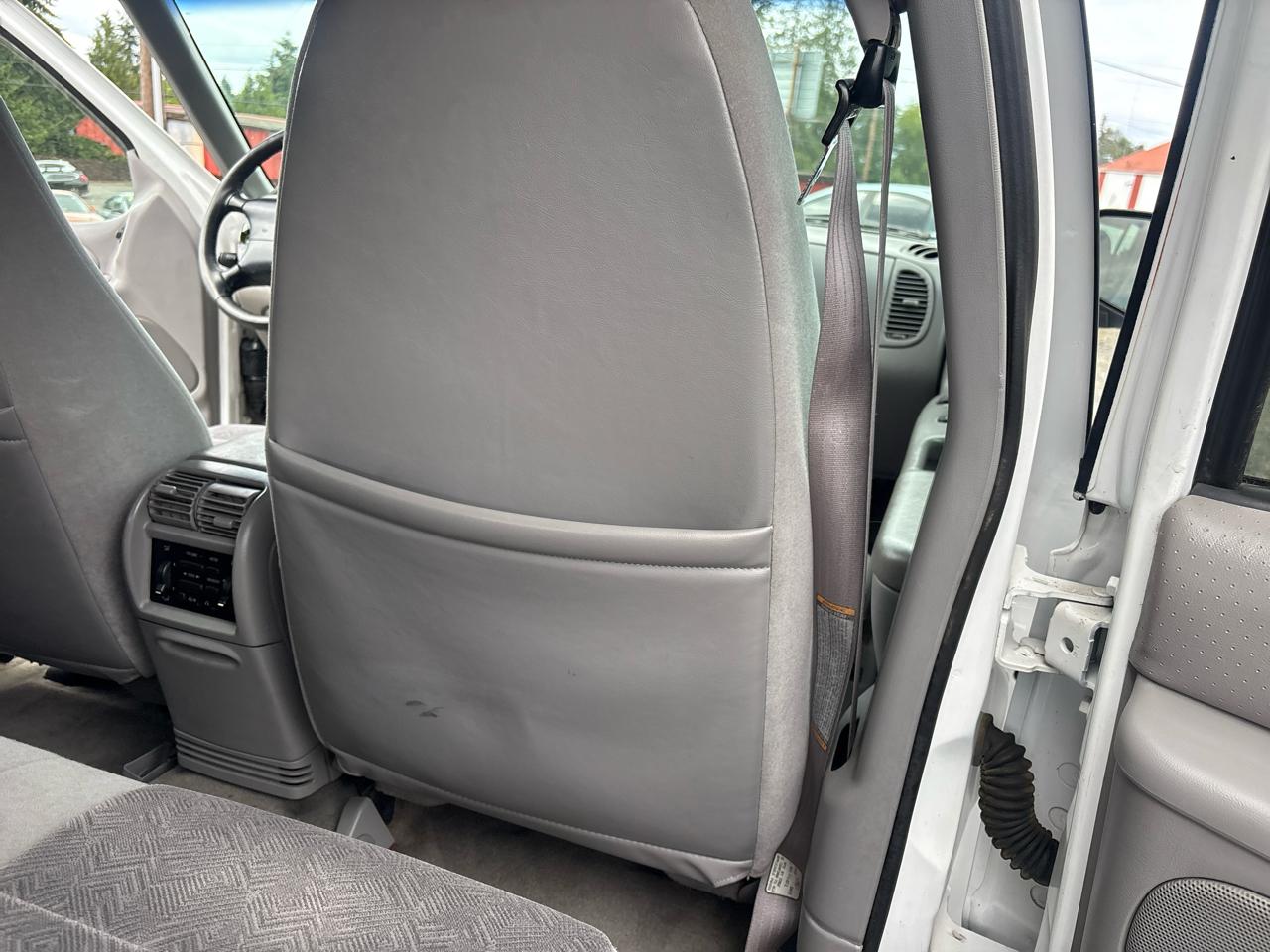 Ford Explorer XLT 4-Door 4WD 1998
