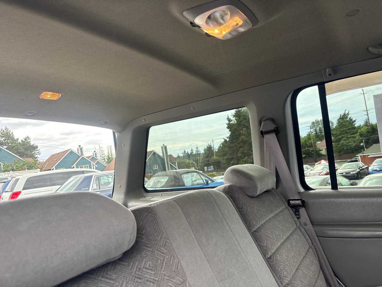 Ford Explorer XLT 4-Door 4WD 1998