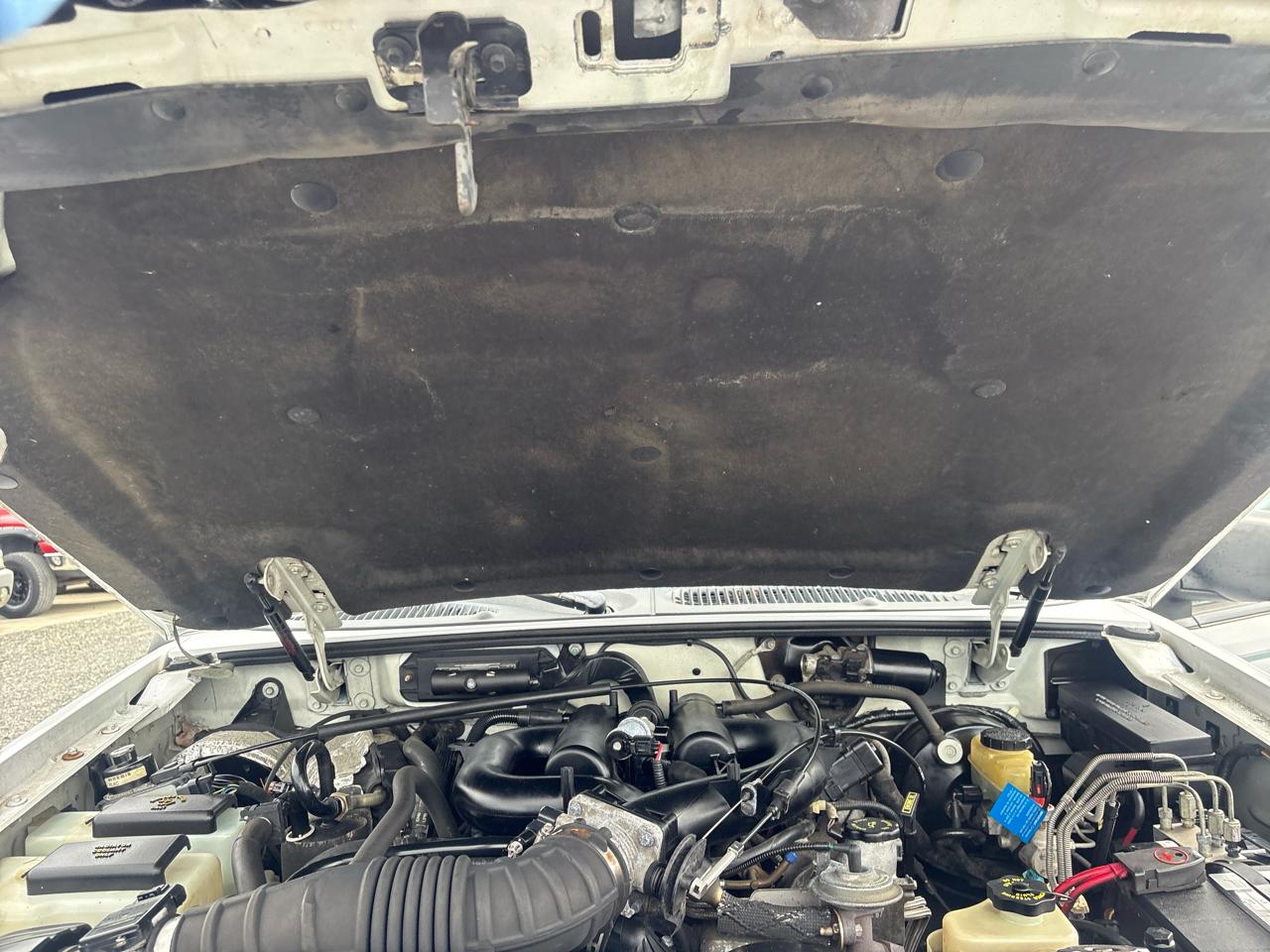 Ford Explorer XLT 4-Door 4WD 1998