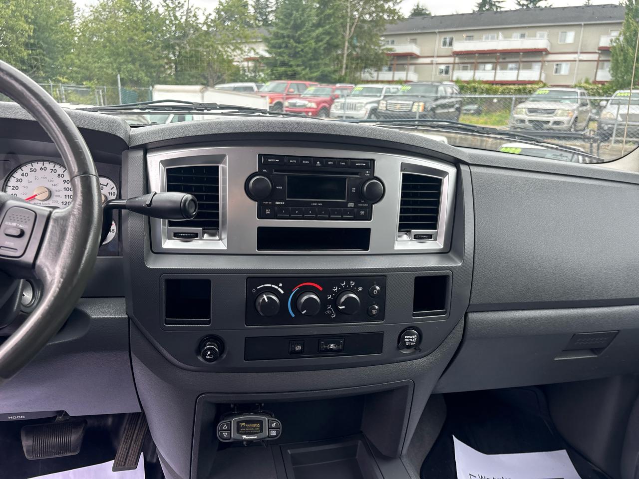 Dodge Ram 2500 Laramie Quad Cab 4WD 2007