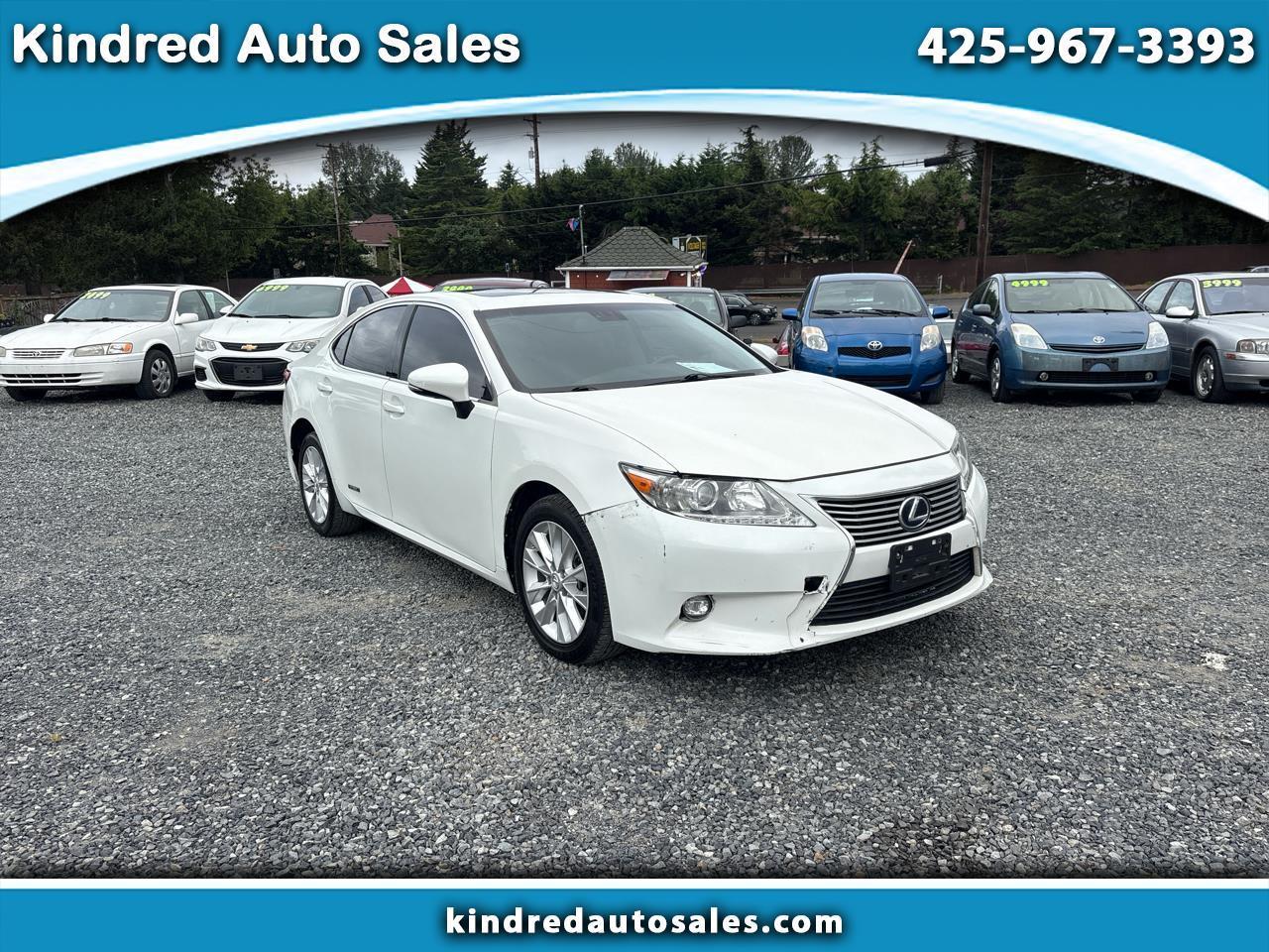 2014 Lexus ES 350 300h's photo