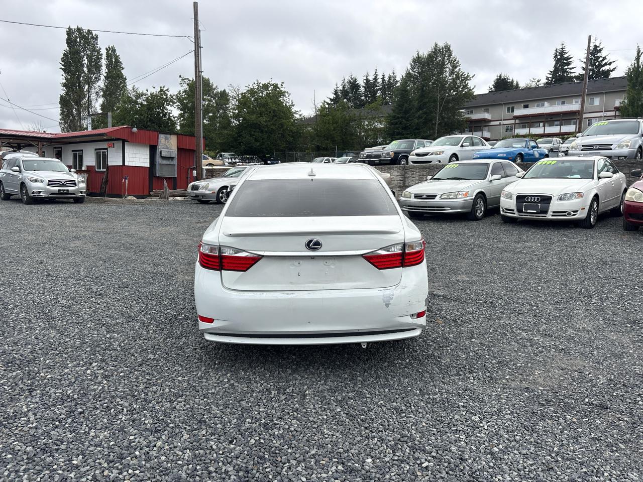 Lexus ES 300h Sedan 2014