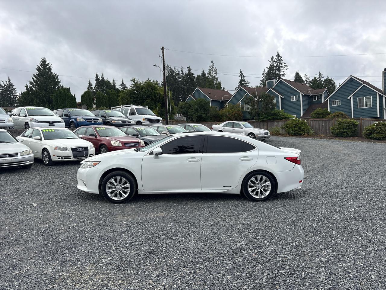 Lexus ES 300h Sedan 2014