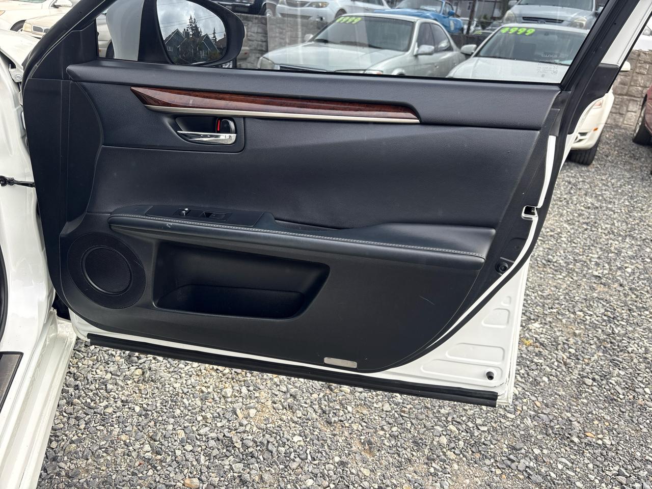 Lexus ES 300h Sedan 2014