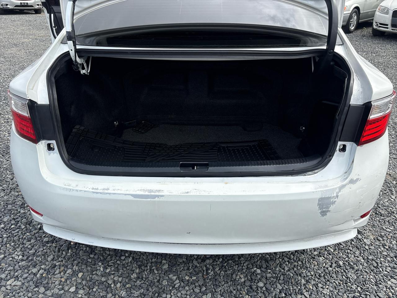 Lexus ES 300h Sedan 2014