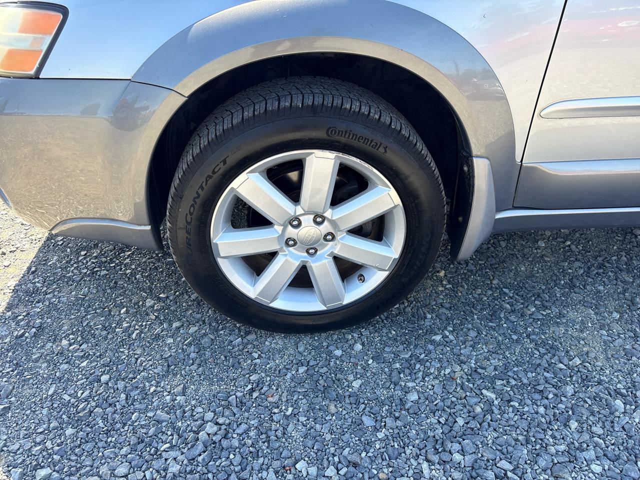 Subaru Outback 2.5i Limited Wagon 2007