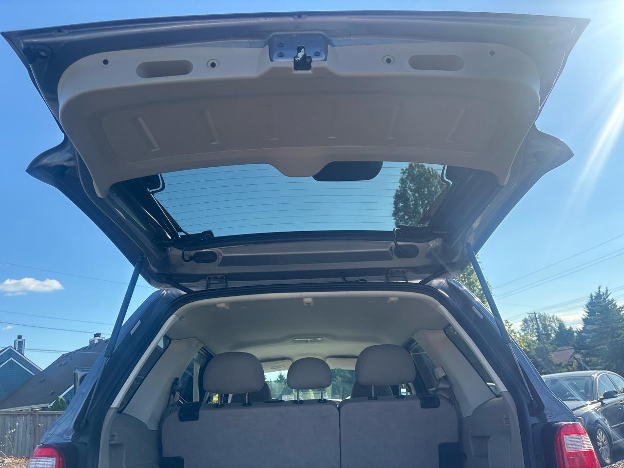 Ford Escape XLT 4WD V6 2008