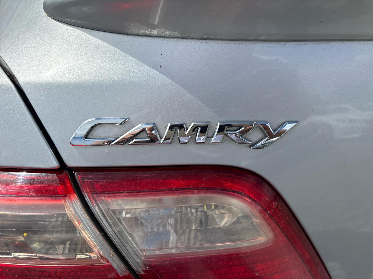 Toyota Camry LE V6 6-Spd AT 2009