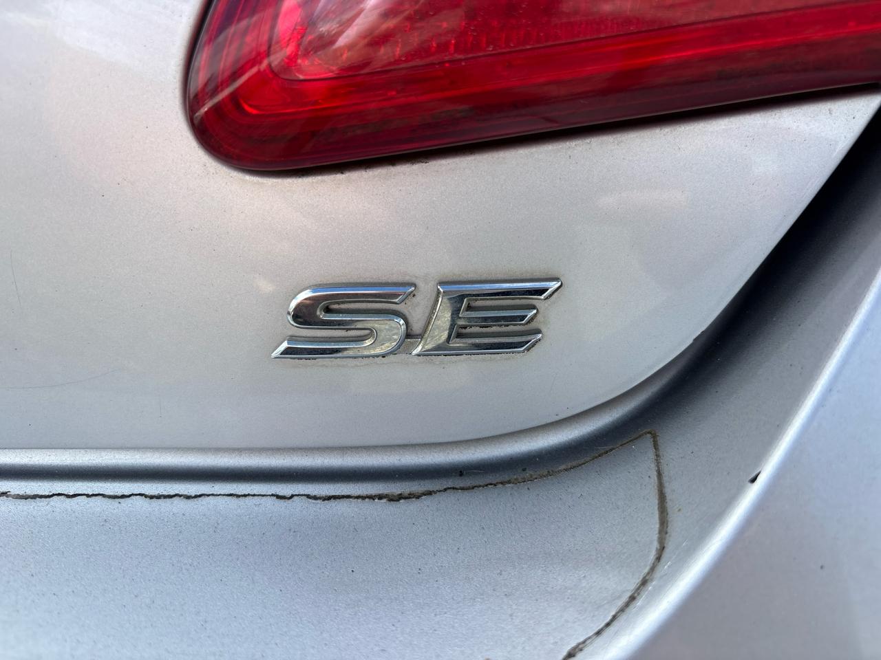 Toyota Camry LE V6 6-Spd AT 2009