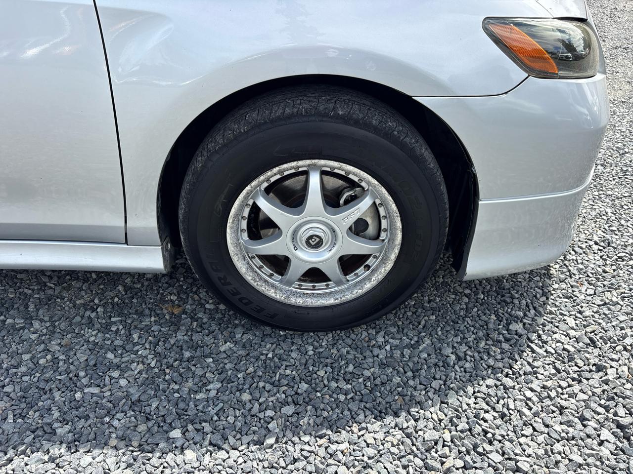 Toyota Camry LE V6 6-Spd AT 2009