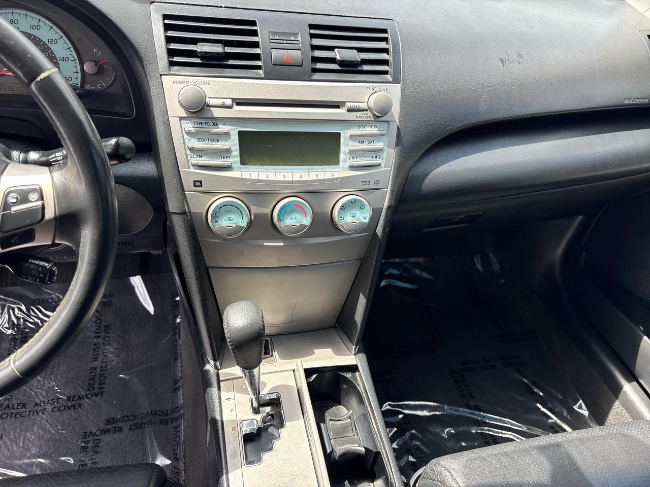 Toyota Camry LE V6 6-Spd AT 2009