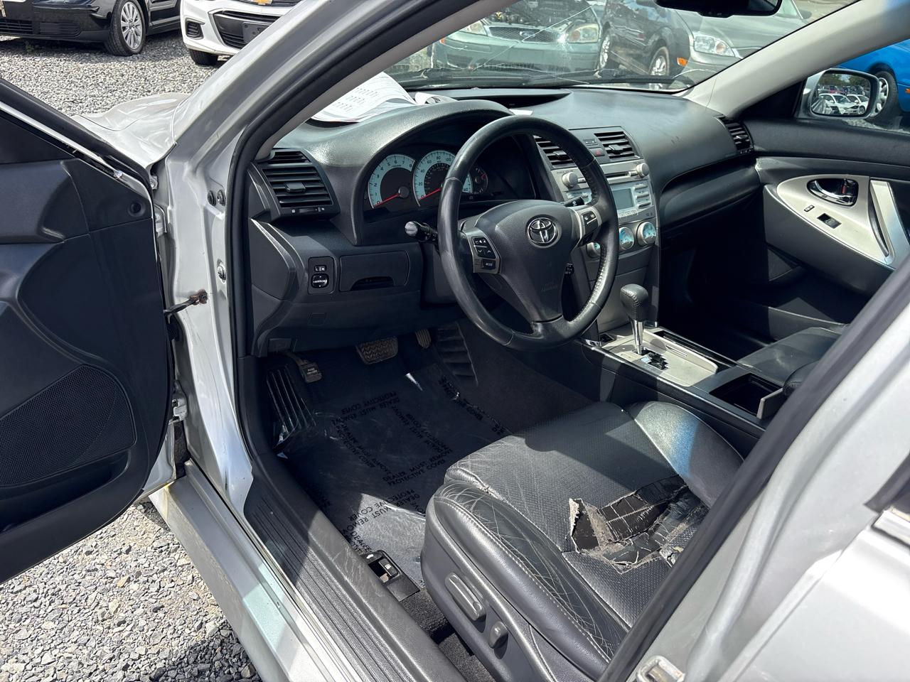 Toyota Camry LE V6 6-Spd AT 2009