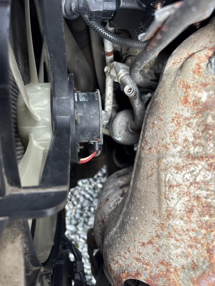 Toyota Camry LE V6 6-Spd AT 2009