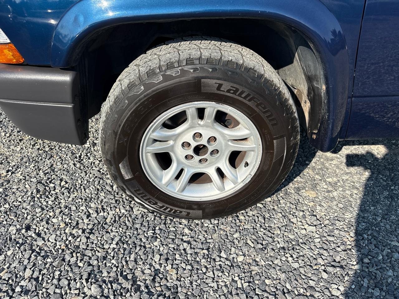 Dodge Dakota Sport Quad Cab 2WD 2004