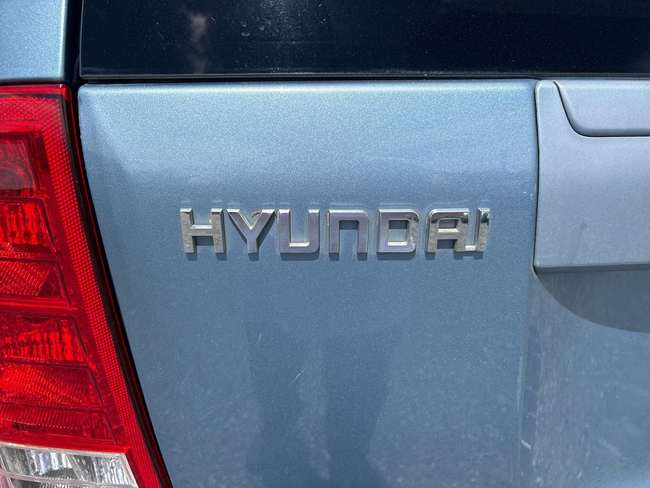 Hyundai Entourage GLS 2007