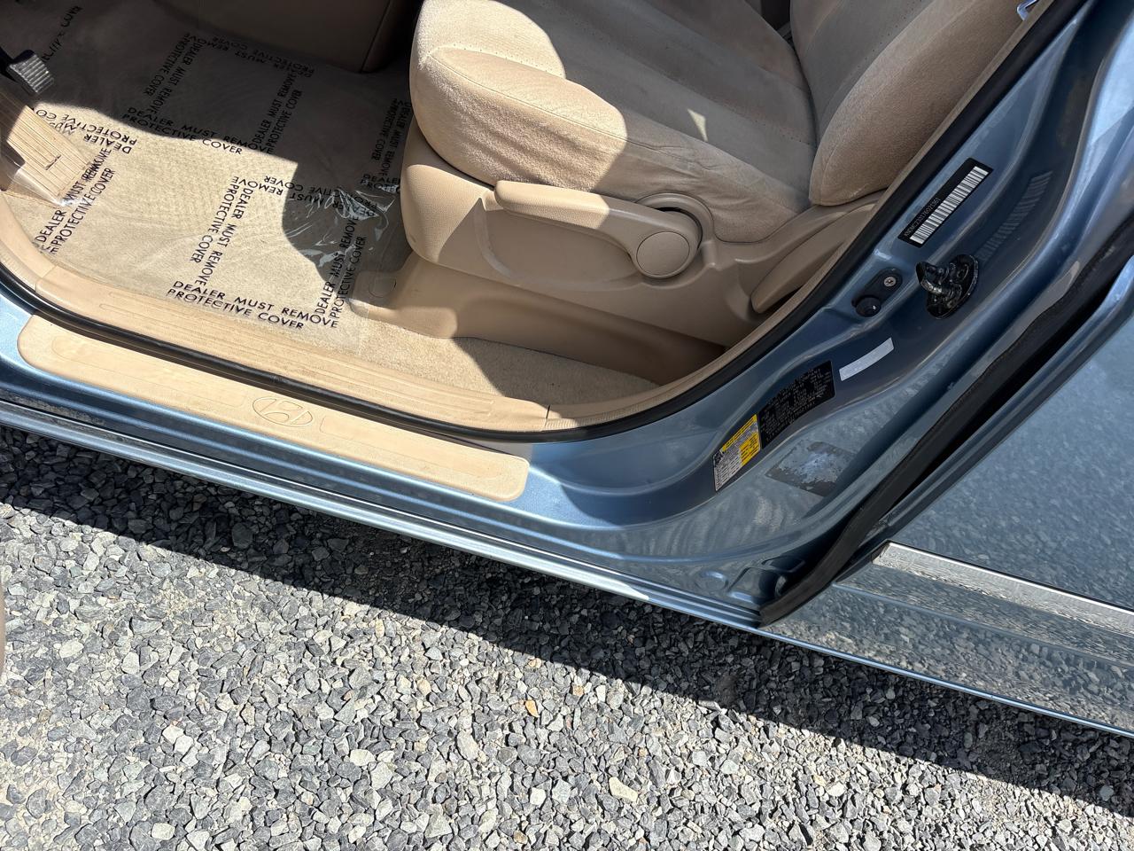 Hyundai Entourage GLS 2007