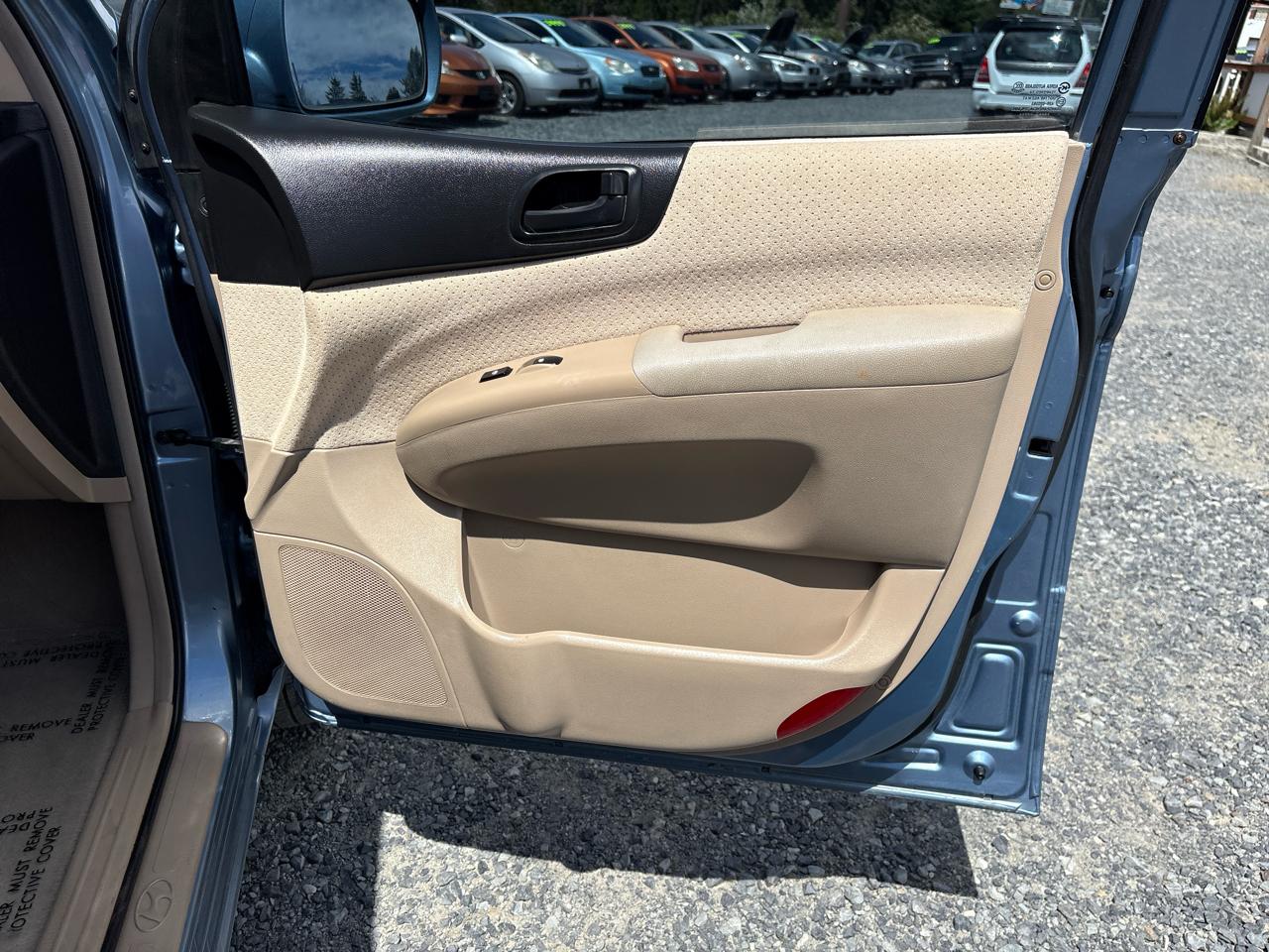 Hyundai Entourage GLS 2007