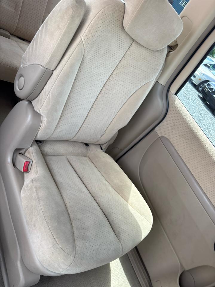 Hyundai Entourage GLS 2007
