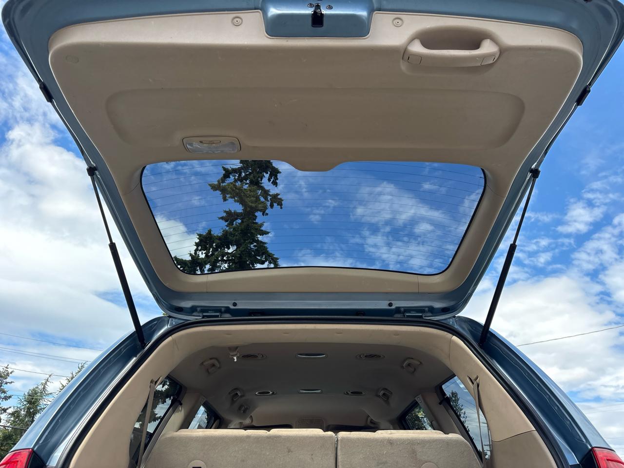Hyundai Entourage GLS 2007