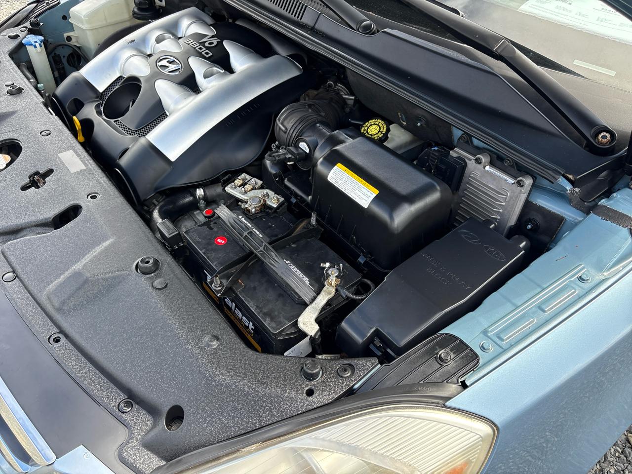 Hyundai Entourage GLS 2007