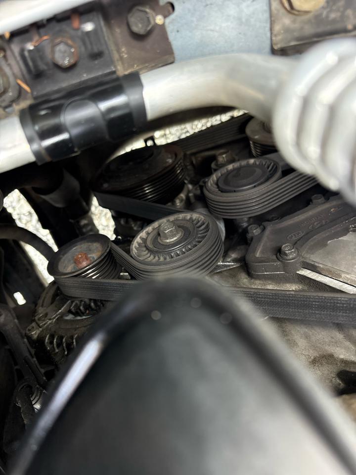 Hyundai Entourage GLS 2007