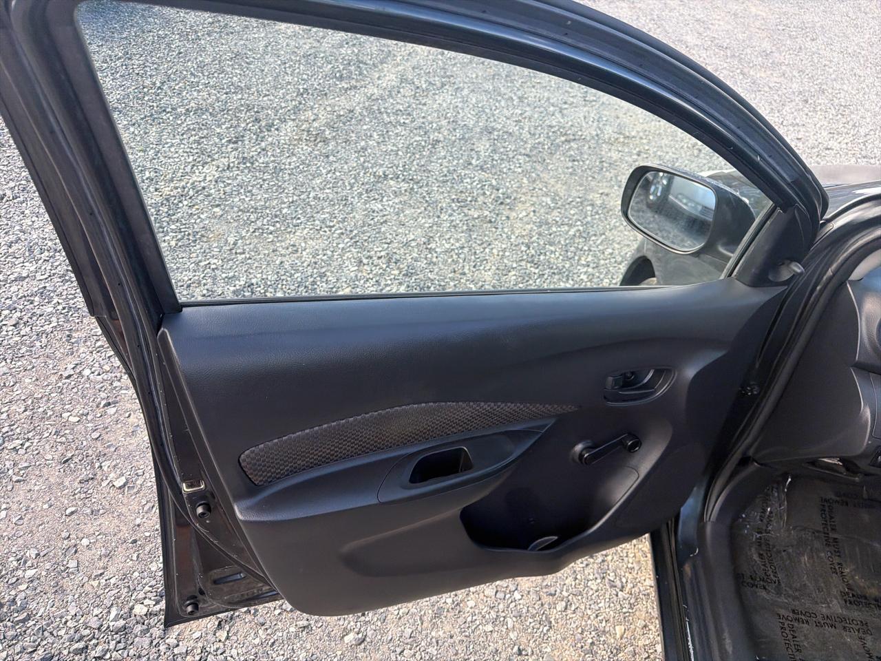 Toyota Yaris Sedan 2007