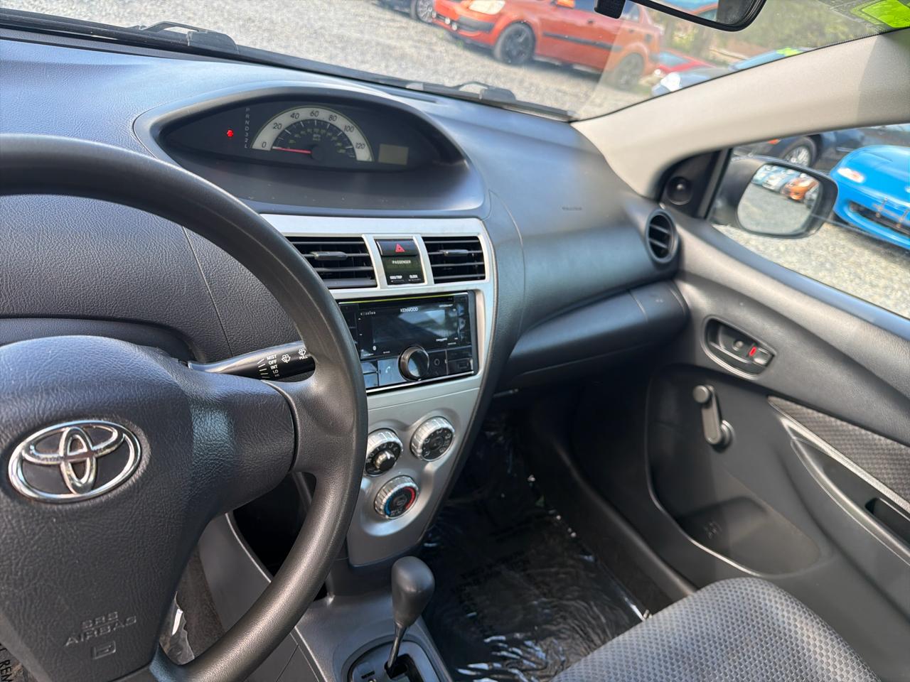 Toyota Yaris Sedan 2007