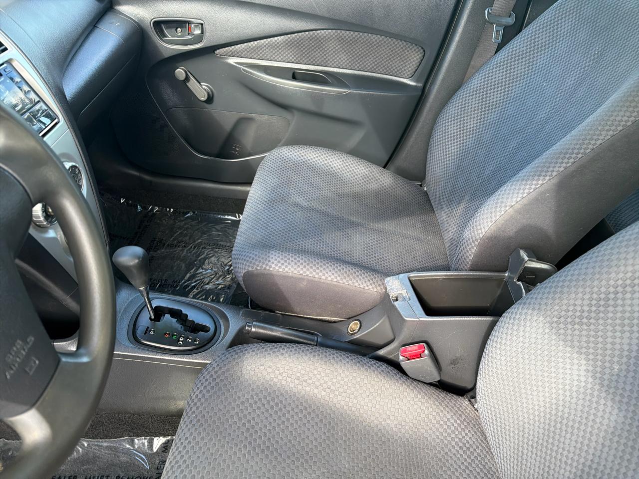 Toyota Yaris Sedan 2007
