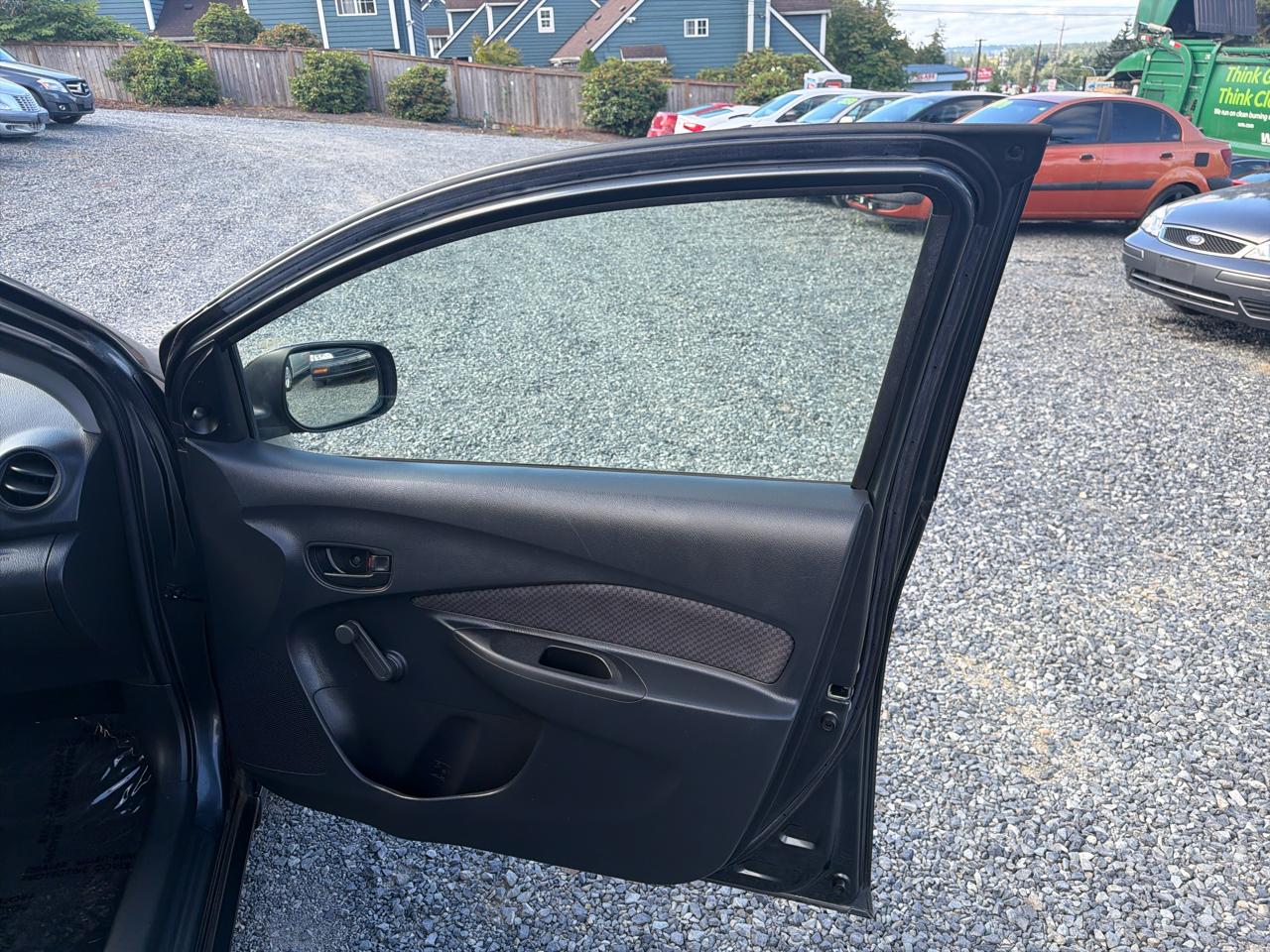 Toyota Yaris Sedan 2007