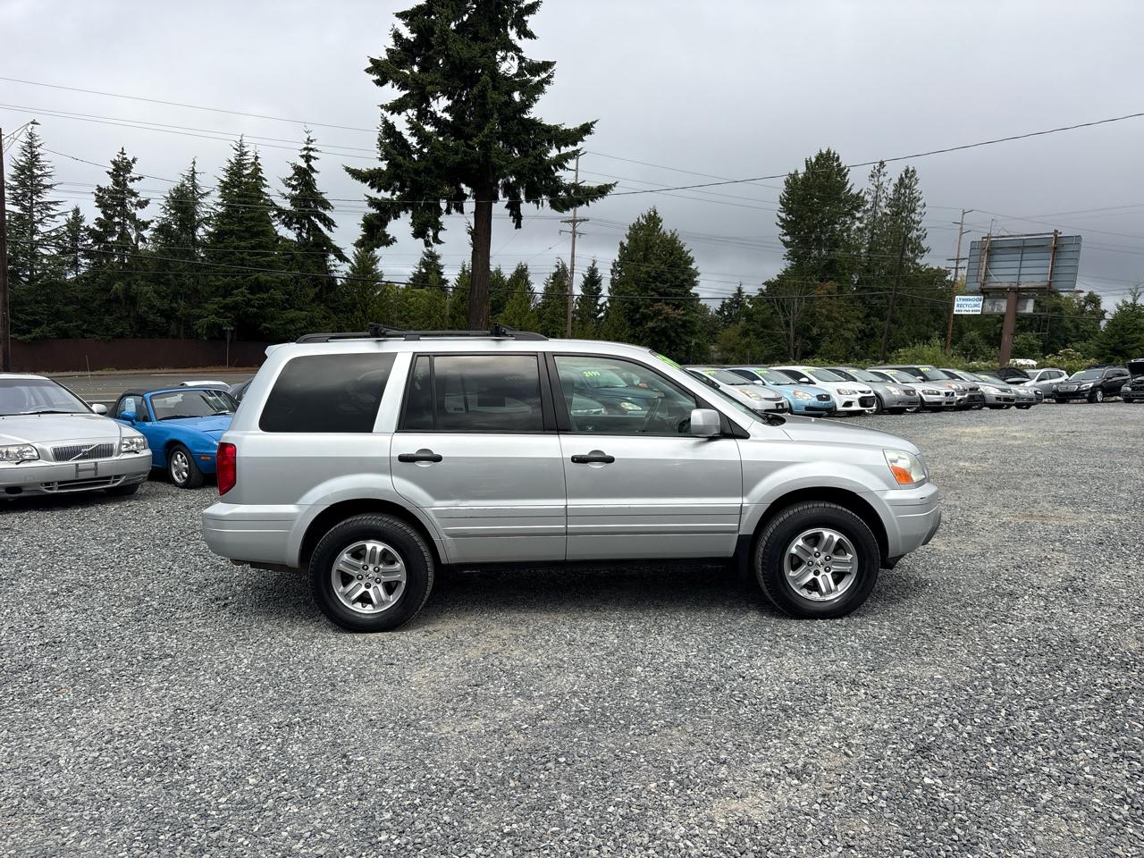 Honda Pilot EX w/ Leather and DVD 2005