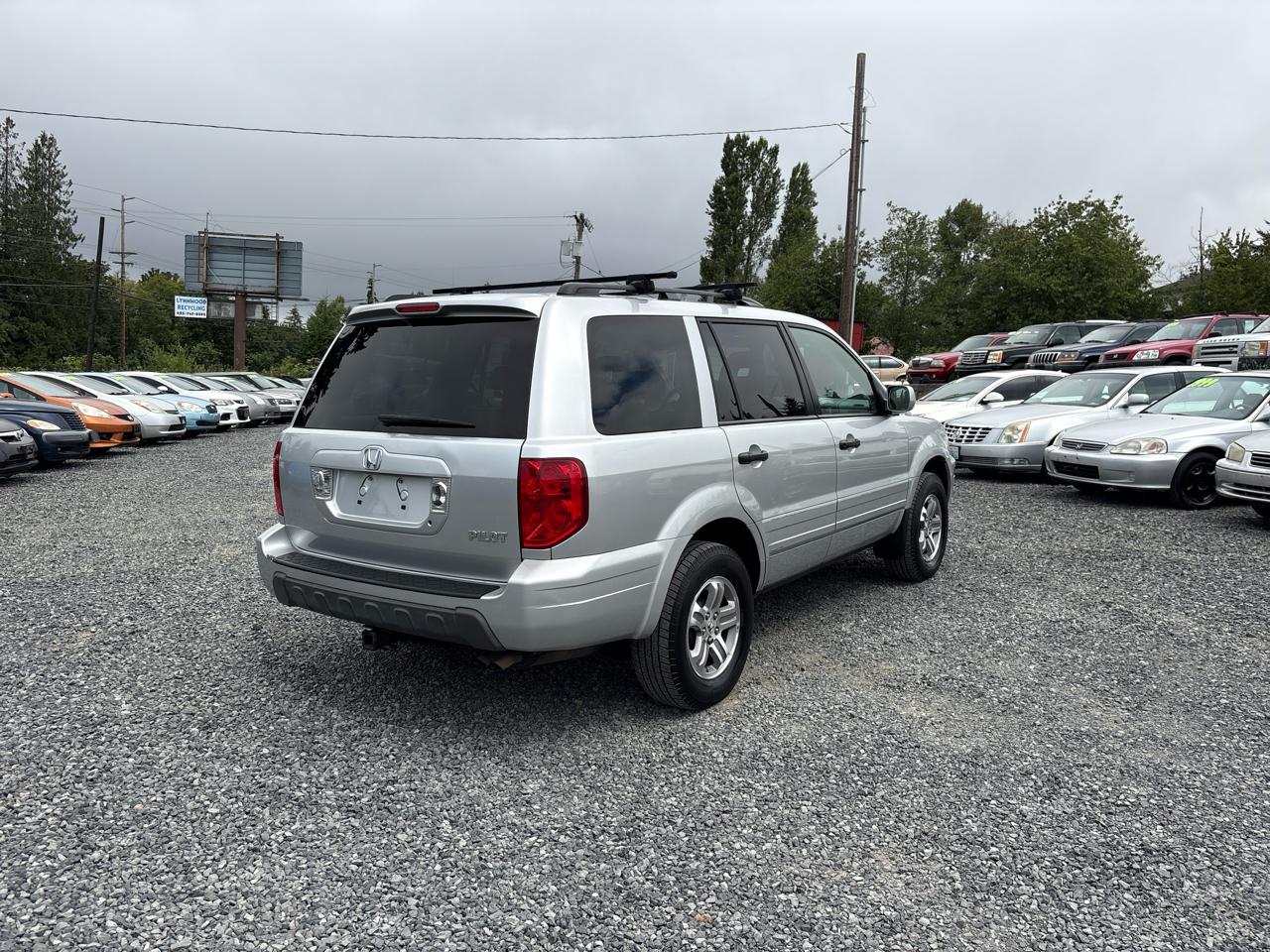 Honda Pilot EX w/ Leather and DVD 2005