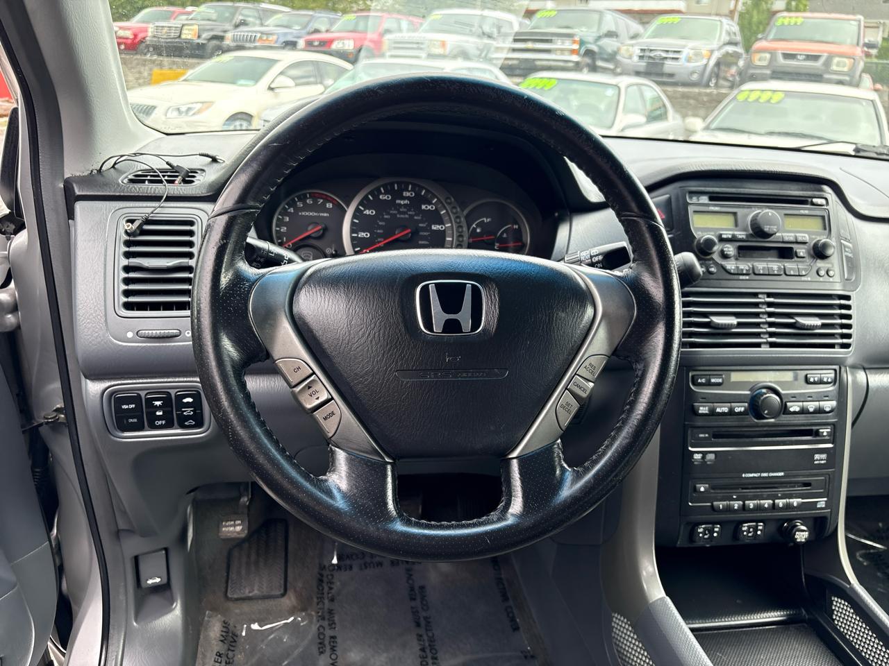 Honda Pilot EX w/ Leather and DVD 2005