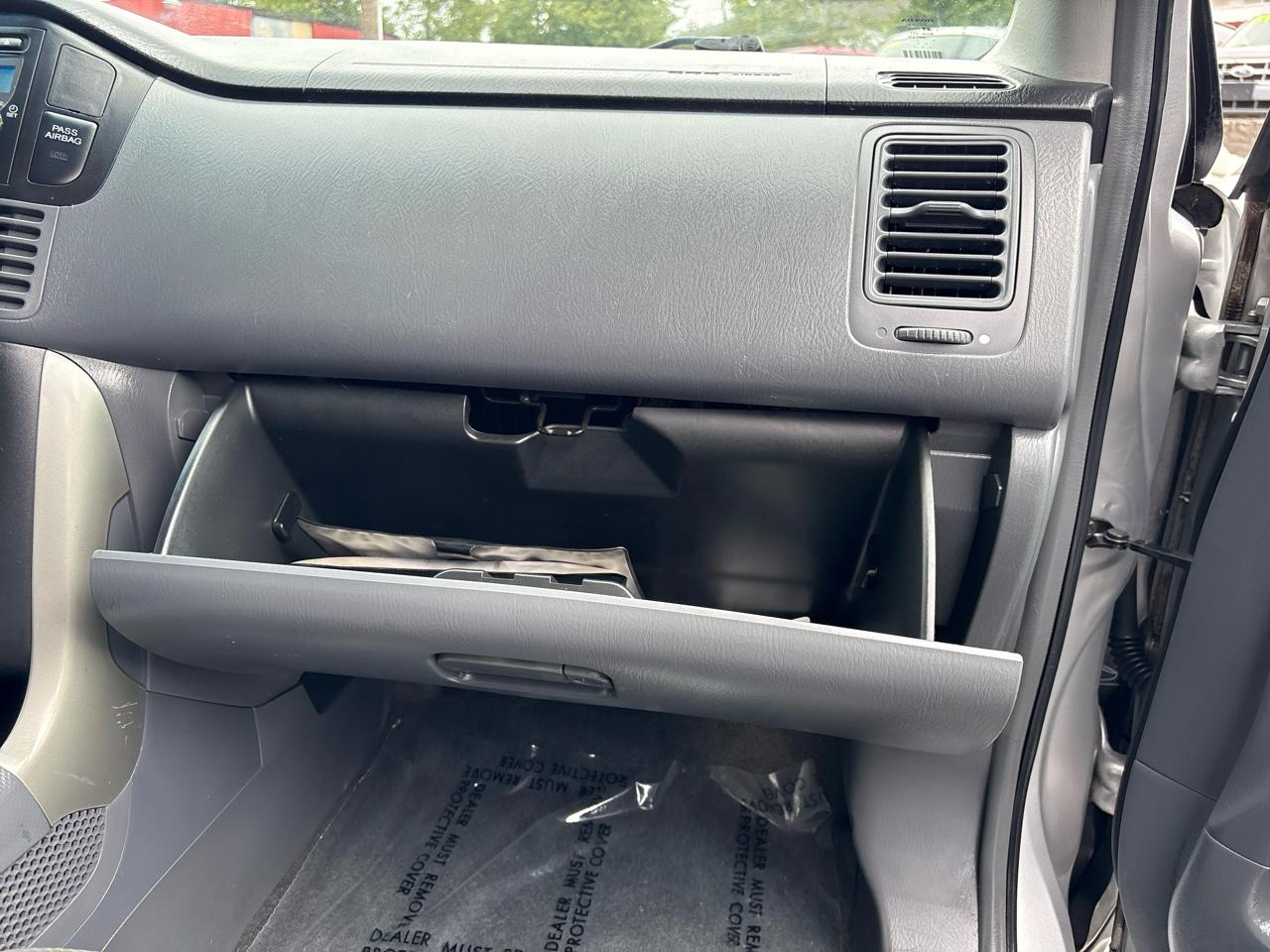 Honda Pilot EX w/ Leather and DVD 2005