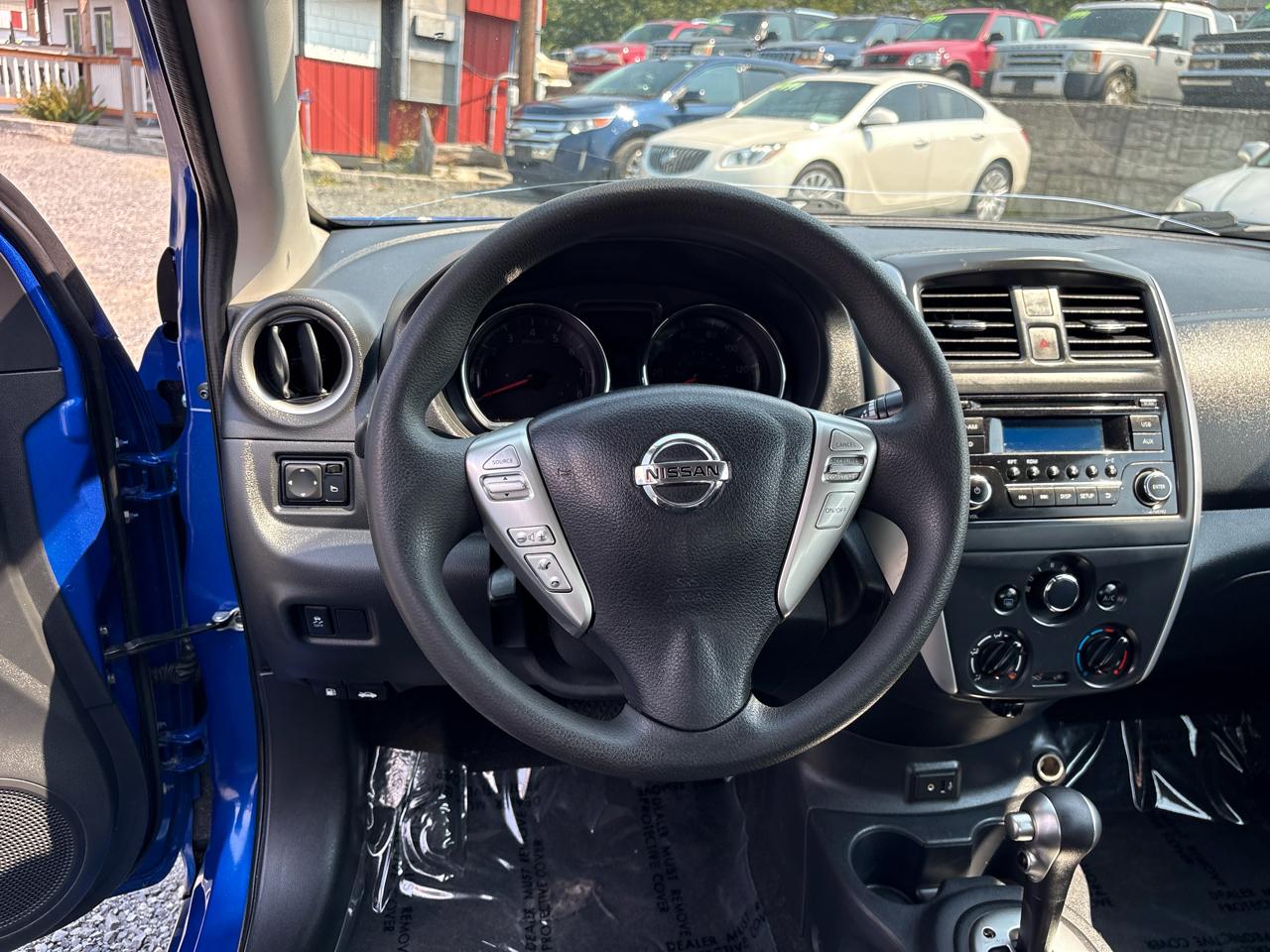 Nissan Versa 1.6 S 5M 2017