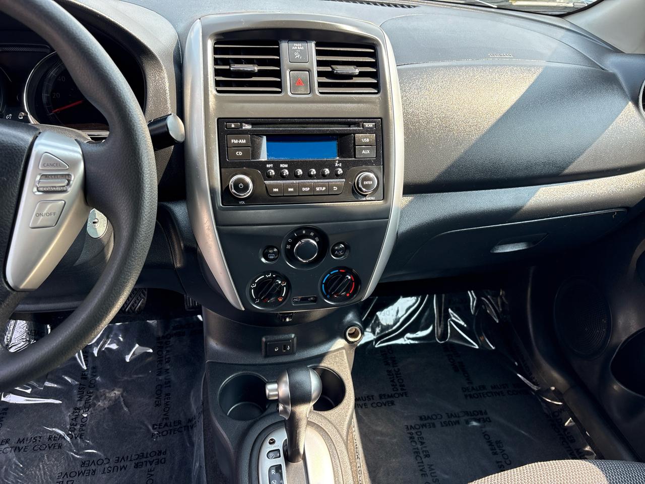 Nissan Versa 1.6 S 5M 2017