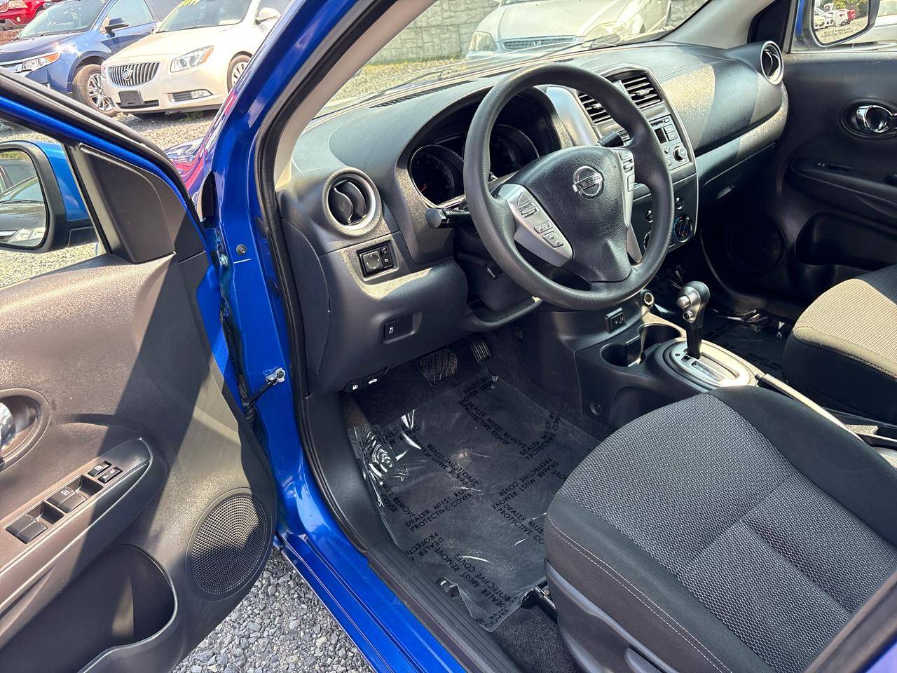 Nissan Versa 1.6 S 5M 2017