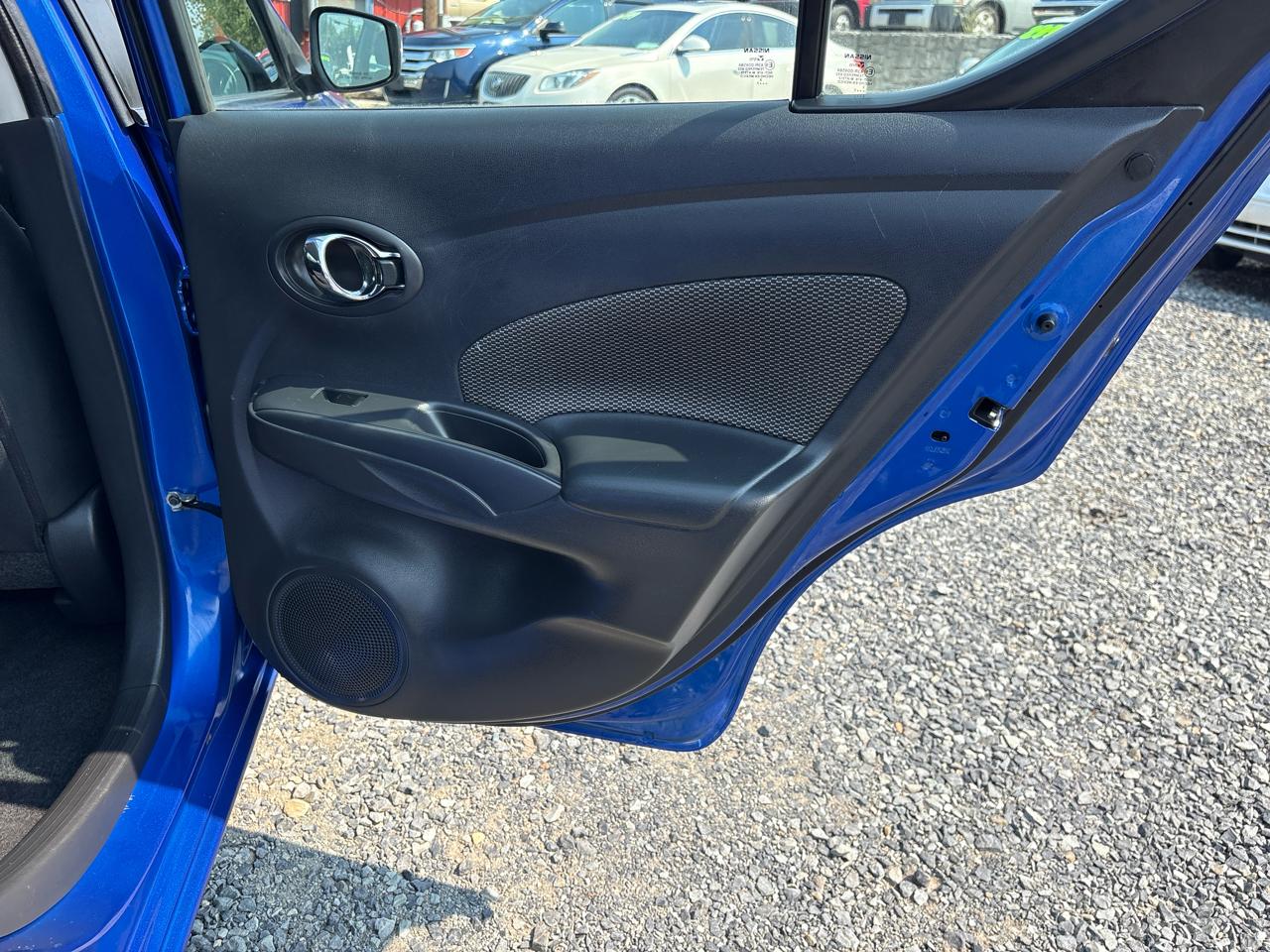 Nissan Versa 1.6 S 5M 2017