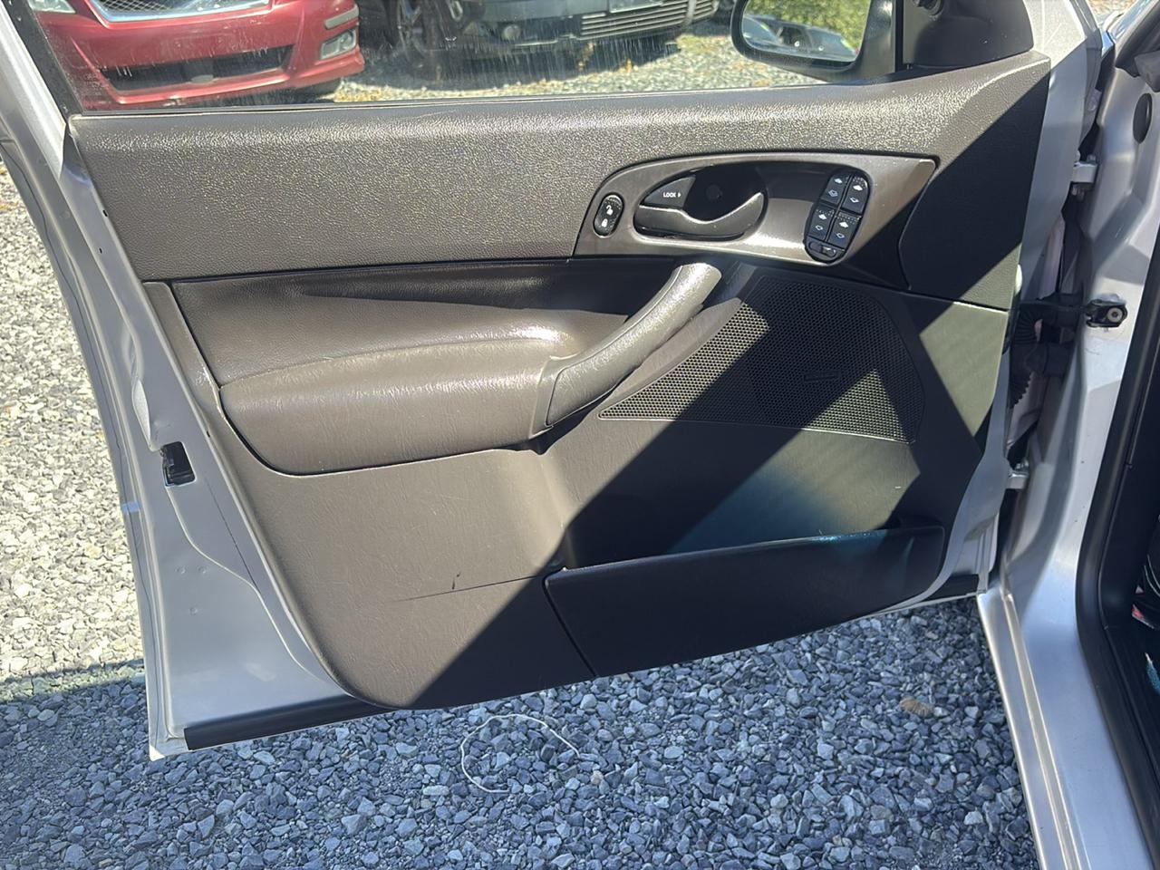 Ford Focus ZX5 S 2005
