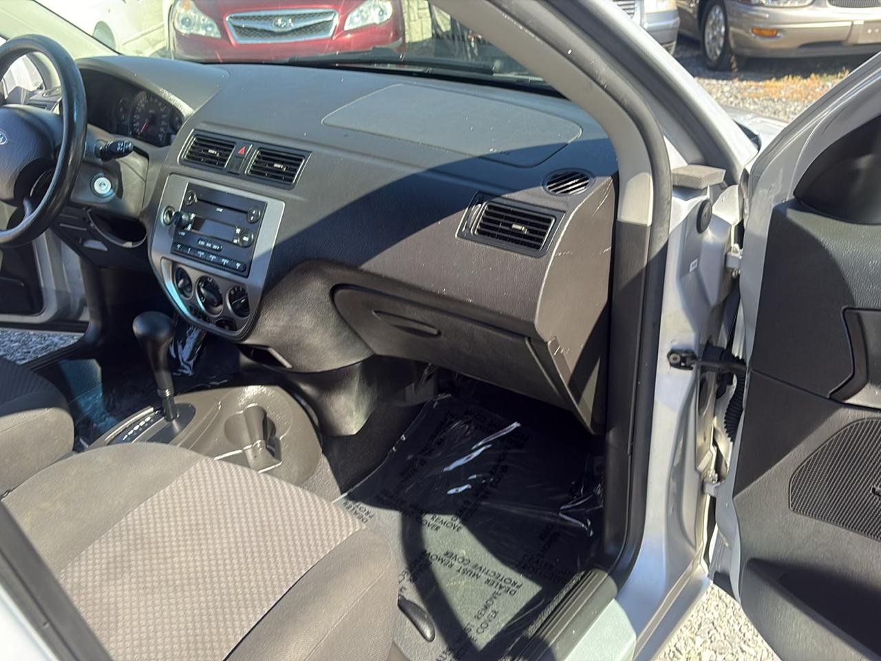 Ford Focus ZX5 S 2005